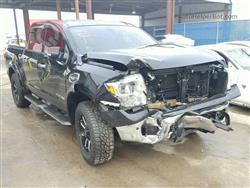 نيسان تيتان